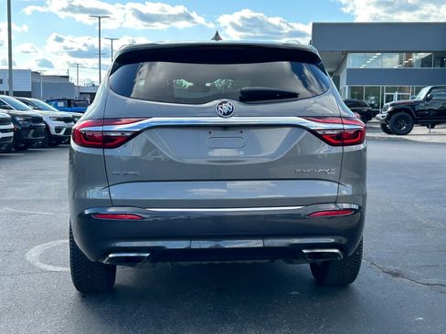 Used 2018 Buick Enclave Premium AWD/4WD image 6