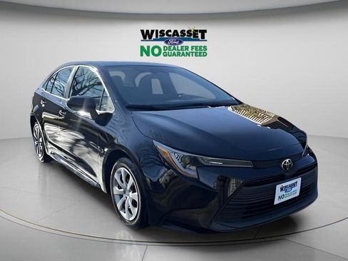 Used 2023 Toyota Corolla LE image 1