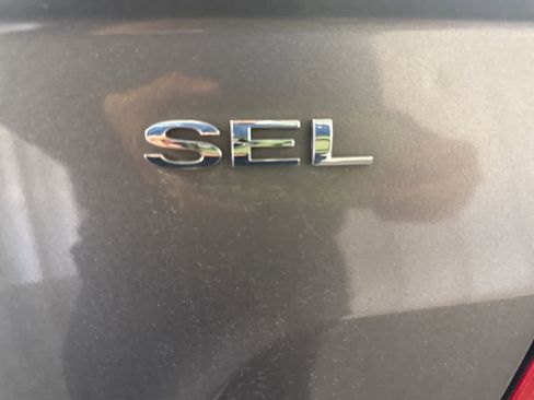 Used 2012 Ford Fusion SEL image 15
