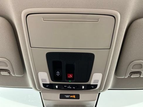 Used 2025 Honda Accord SE image 35