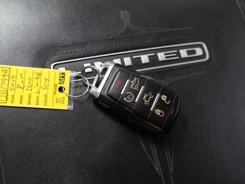 Used 2019 RAM 1500 Limited AWD/4WD image 36