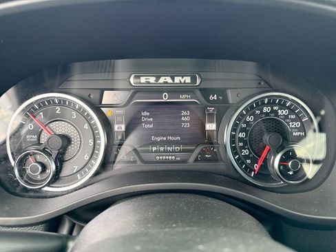 Used 2023 RAM 1500 Laramie AWD/4WD image 15