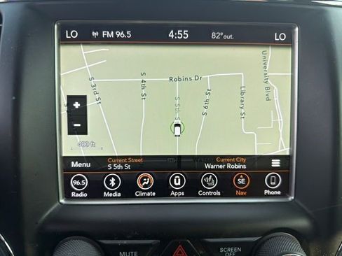 Used 2018 Jeep Grand Cherokee Altitude AWD/4WD image 15