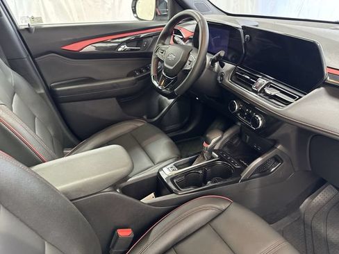 Certified 2025 Chevrolet TrailBlazer RS w/ Convenience Package AWD/4WD image 28
