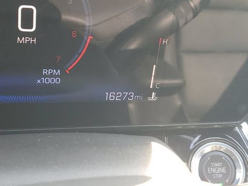 Certified 2025 Chevrolet Trax RS w/ Driver Confidence Package FWD image 20