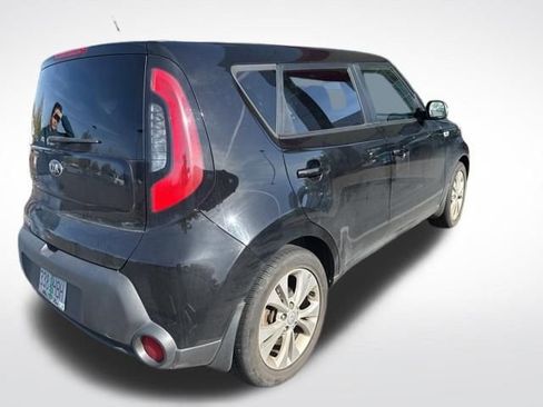 Used 2014 Kia Soul + image 5