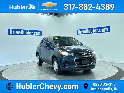 Used 2019 Chevrolet Trax LS w/ Tint and Cruise Package AWD/4WD image 1