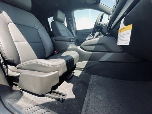 New 2026 GMC Canyon Elevation w/ Convenience Package image 26