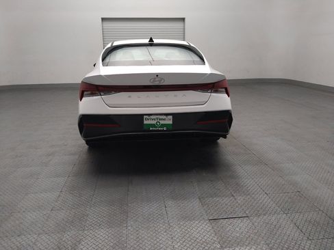 Used 2025 Hyundai Elantra SEL FWD image 6