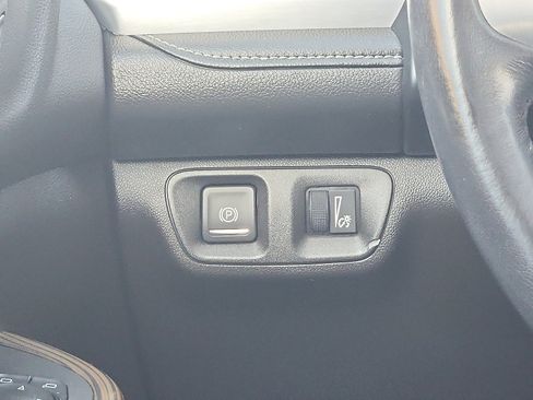 Used 2019 GMC Acadia SLE image 13