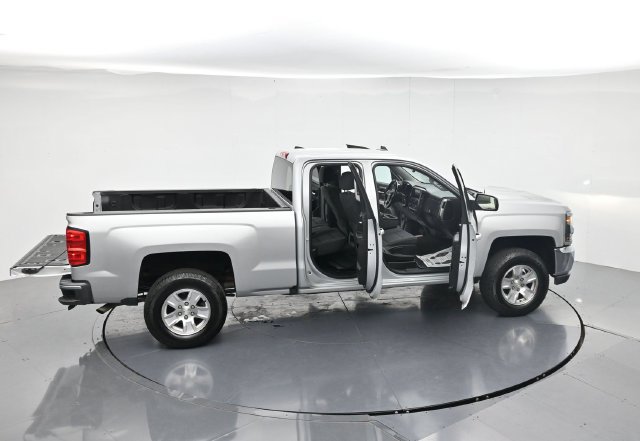 Used 2018 Chevrolet Silverado 1500 LT RWD image 42