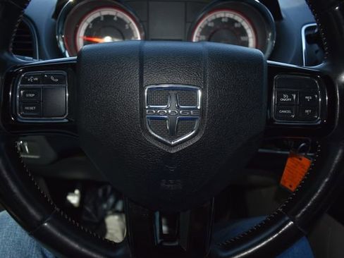 Used 2019 Dodge Grand Caravan SXT FWD image 21