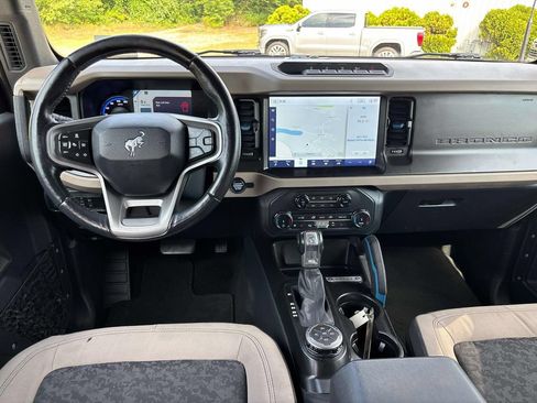 Used 2022 Ford Bronco Wildtrak AWD/4WD image 14