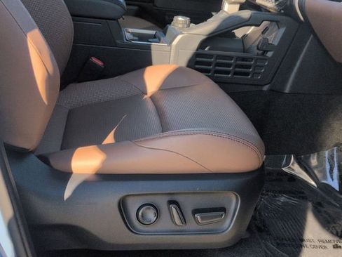 Certified 2025 Toyota 4Runner Limited image 31