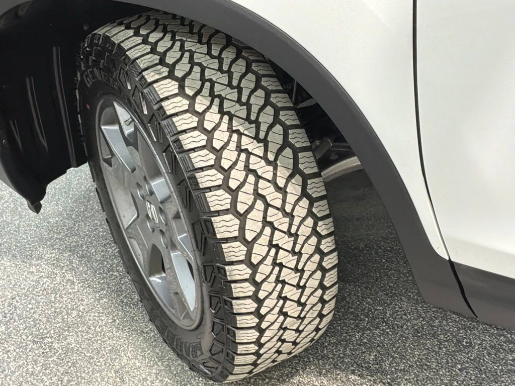 Certified 2025 Honda Passport TrailSport image 35