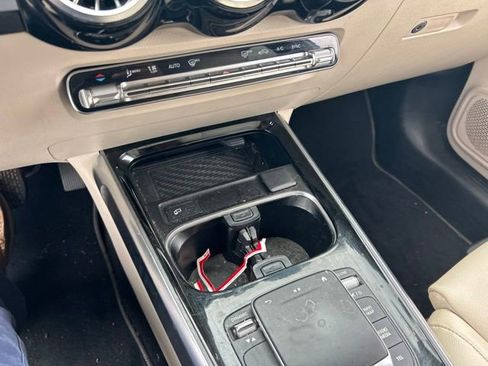 Used 2021 Mercedes-Benz GLB 250 image 28