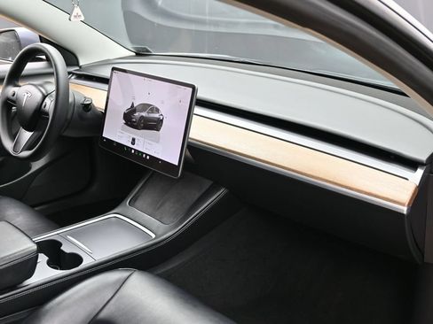 Used 2023 Tesla Model 3 Standard Range RWD image 36