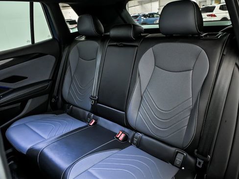 Certified 2025 Volkswagen Tiguan SE R-Line AWD/4WD image 15