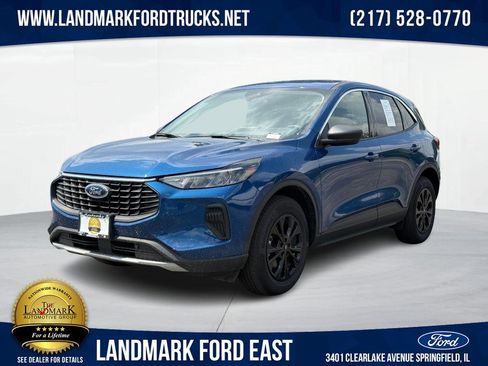 Used 2023 Ford Escape Active image 1