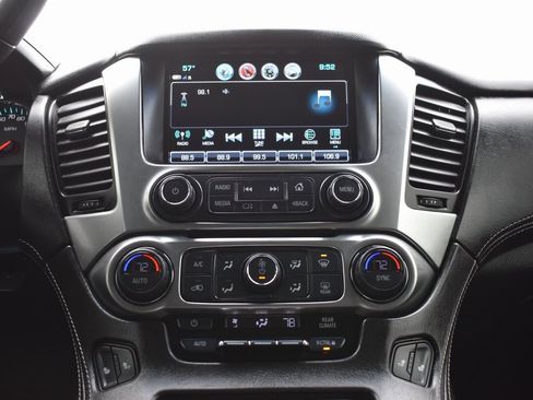 Used 2019 Chevrolet Tahoe LT image 18