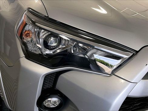 Certified 2023 Toyota 4Runner SR5 Premium AWD/4WD image 32