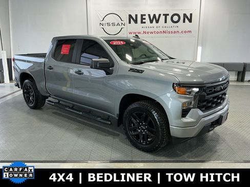 Used 2024 Chevrolet Silverado 1500 Custom w/ LPO, Dark Essentials Package image 1