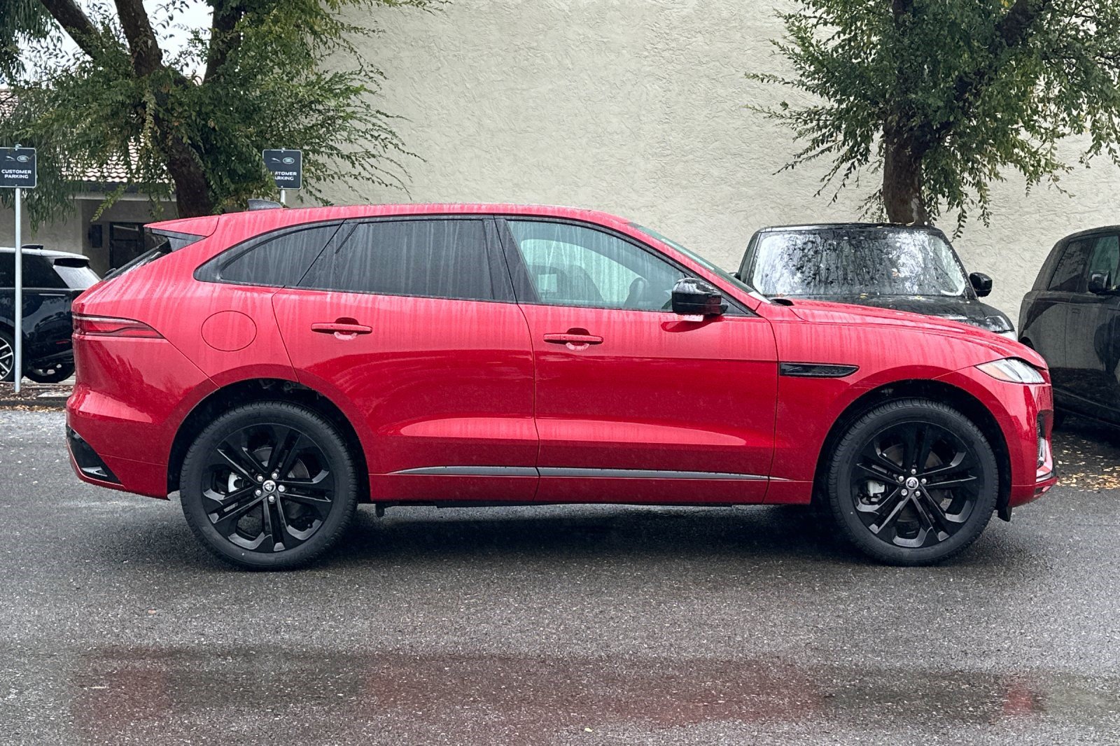 New 2024 Jaguar F-PACE R-Dynamic S AWD/4WD image 9