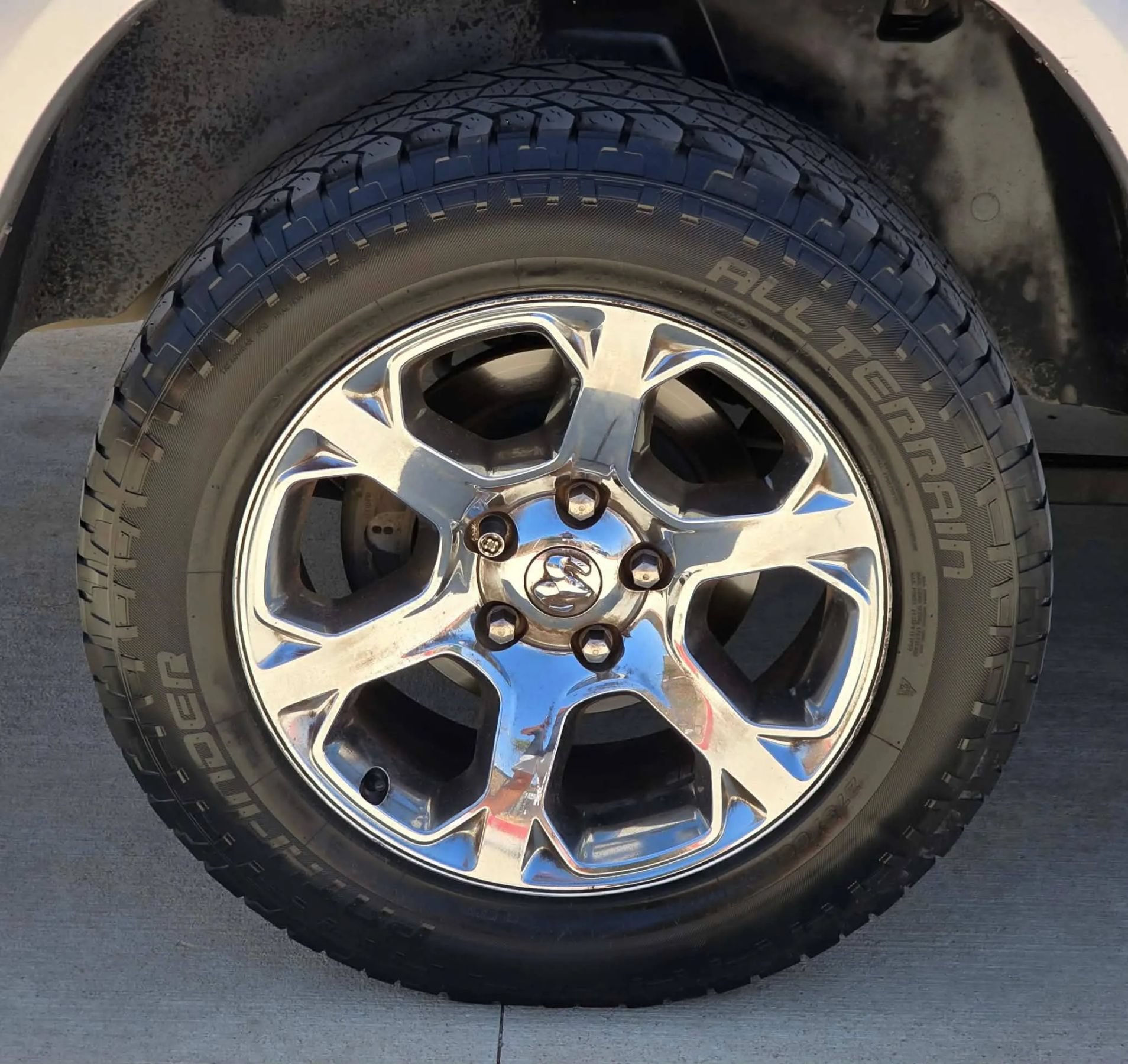 Used 2016 RAM 1500 Laramie w/ Convenience Group AWD/4WD image 37