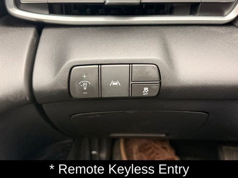 Used 2023 Hyundai Elantra SEL w/ Convenience Package FWD image 25