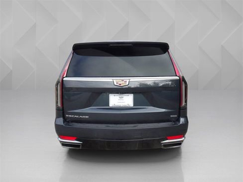 Used 2022 Cadillac Escalade ESV Premium Luxury Platinum w/ LPO, Floor Liner Package image 4