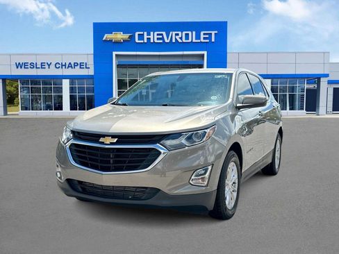 Used 2018 Chevrolet Equinox LT FWD image 1