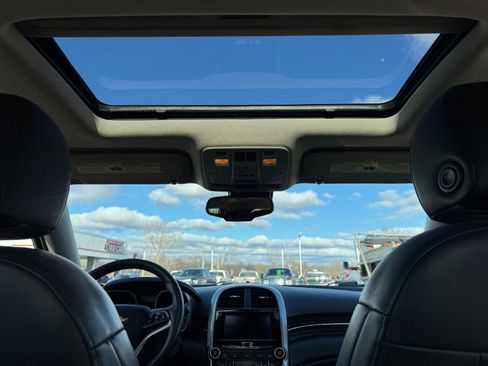 Used 2015 Chevrolet Malibu LT w/ Power Convenience Package image 21