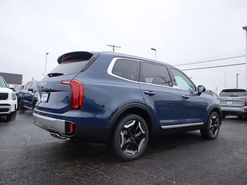 New 2025 Kia Telluride S image 7