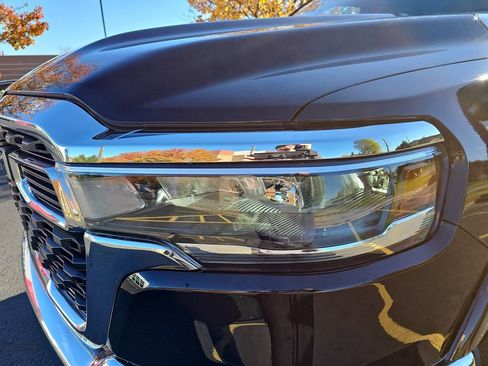 New 2026 RAM 1500 4x4 Crew Cab image 29