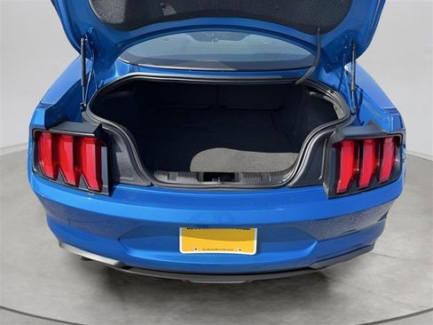 Used 2021 Ford Mustang Coupe RWD image 22