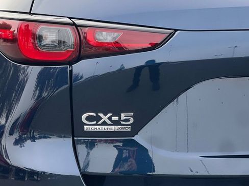 New 2025 MAZDA CX-5 Signature image 27