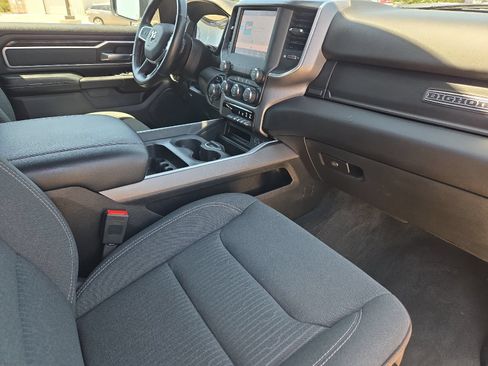 Used 2022 RAM 1500 Big Horn AWD/4WD image 14
