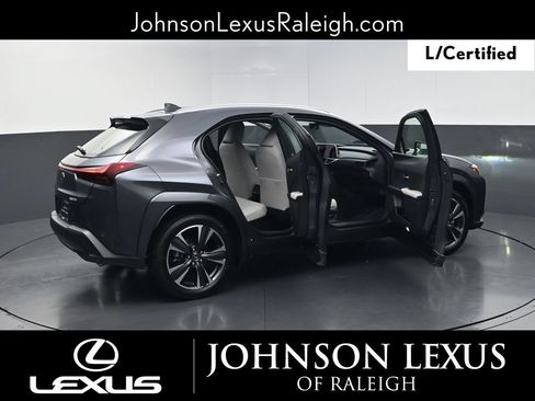 Certified 2025 Lexus UX 300h FWD w/ Accessory Package (Z1) image 33