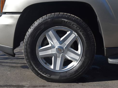 Used 2003 Chevrolet TrailBlazer LTZ w/ Skid Plate Package image 33