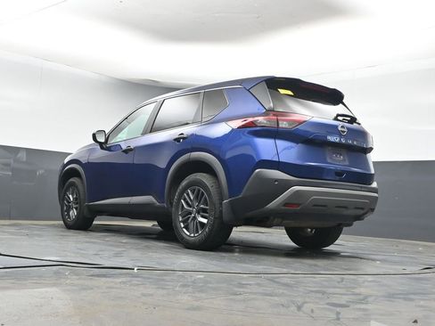 Used 2023 Nissan Rogue S image 12