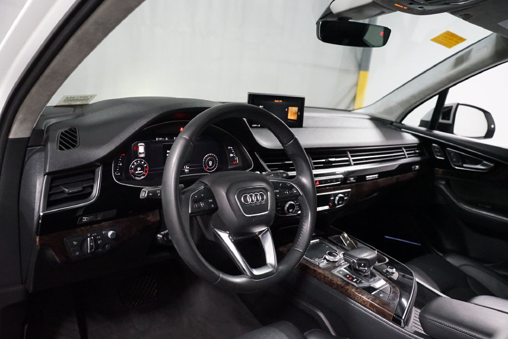 Used 2019 Audi Q7 3.0T Prestige w/ Prestige Package AWD/4WD image 11
