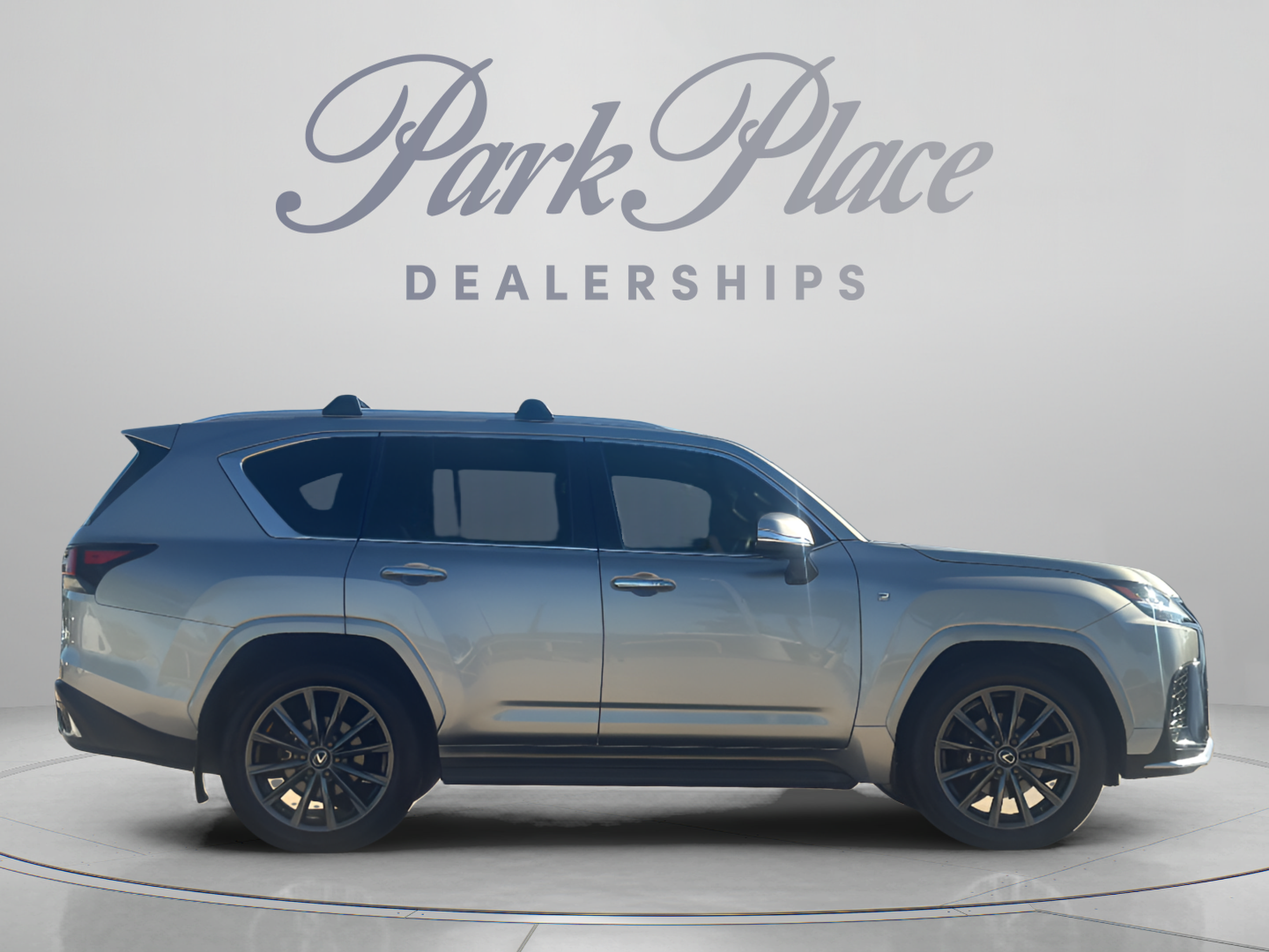 Used 2023 Lexus LX 600 F Sport w/ Accessory Package (Z1) AWD/4WD image 6