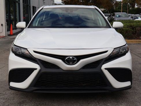 Used 2023 Toyota Camry SE image 10