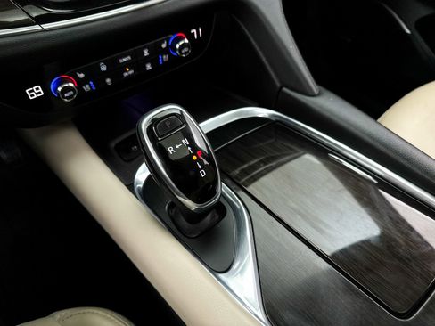 Used 2019 Buick Enclave Premium w/ Experience Buick Package image 24