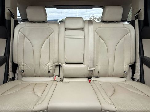 Used 2016 Lincoln MKX Reserve w/ Technology Package FWD image 21
