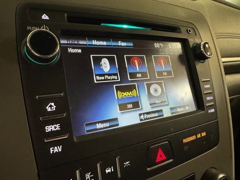 Used 2015 Chevrolet Traverse LS image 13