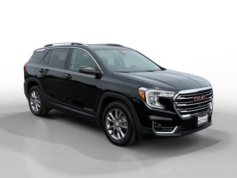 Used 2022 GMC Terrain SLT w/ Infotainment Package II image 7