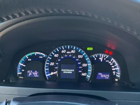 Used 2014 Toyota Camry XLE w/ Leather Package FWD image 23