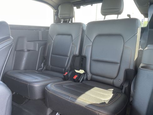 Used 2024 Ford Bronco Badlands AWD/4WD image 13
