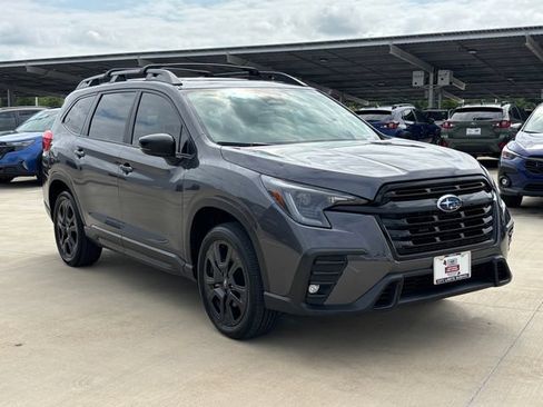 Used 2024 Subaru Ascent Onyx Edition AWD/4WD image 6
